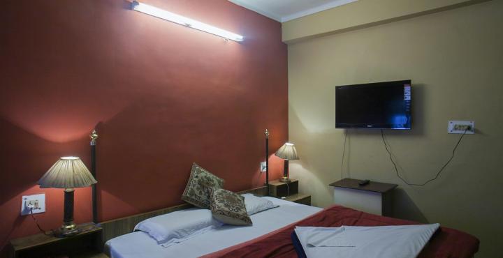נייניטל Hotel Ankur Plaza מראה חיצוני תמונה