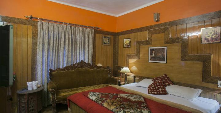 נייניטל Hotel Ankur Plaza מראה חיצוני תמונה